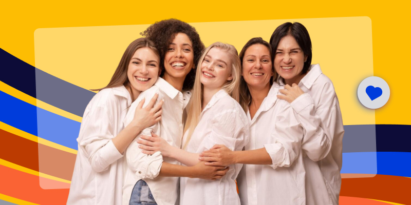 Festa della donna. 5 donne si abbracciano e sorridono