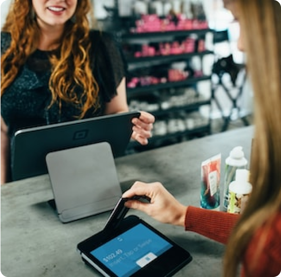 Foto del punto cassa di una boutique per descrivere la Musica per Negozi di Abbigliamento